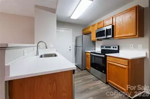 3208 Lasalle St, Charlotte, NC 28216 - Photo 7