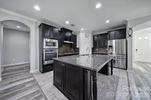 610 Blaise Ct, Wesley Chapel, NC 28104 - Photo 9