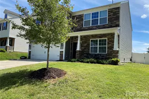 9839 Oak Barrel Ln, Charlotte, NC 28215 - Photo 1