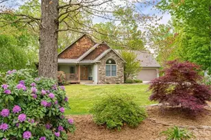 303 E Forest Pl, Candler, NC 28715 - Photo 1