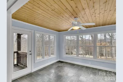 303 E Forest Place #13, Candler, NC 28715 - Photo 15