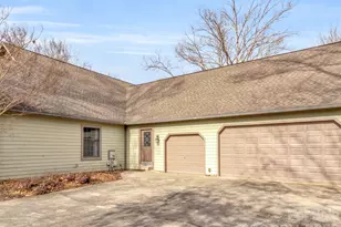 303 E Forest Pl, Candler, NC 28715 - Photo 41