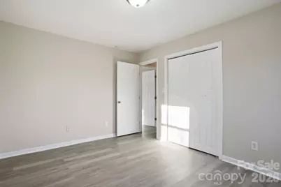 3701 Shoup Court, Charlotte, NC 28216 - Photo 9