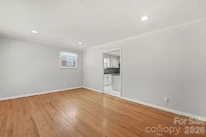 742 N Mulberry Street, Statesville, NC 28677 - Photo 5