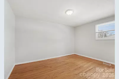 742 N Mulberry Street, Statesville, NC 28677 - Photo 13