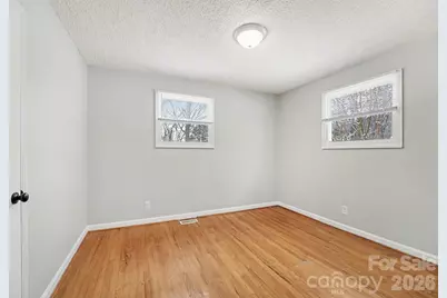 742 N Mulberry Street, Statesville, NC 28677 - Photo 15