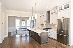 2428 Runnymede Ln, Charlotte, NC 28209 - Photo 11