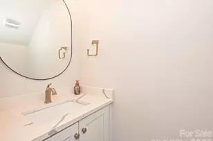 2428 Runnymede Ln, Charlotte, NC 28209 - Photo 43