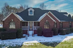 1925 Cordia Cir, Newton, NC 28658 - Photo 3