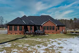 1925 Cordia Cir, Newton, NC 28658 - Photo 45