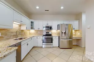 8278 Windsor Ridge Dr, Charlotte, NC 28277 - Photo 23