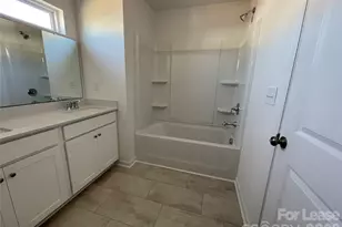 5007 Falstone Dr, Charlotte, NC 28269 - Photo 9