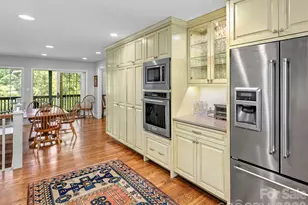 429 Crowfields Dr, Asheville, NC 28803 - Photo 3