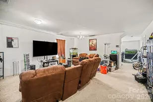 1103 Keener Creek Rd, Charlotte, NC 28216 - Photo 5