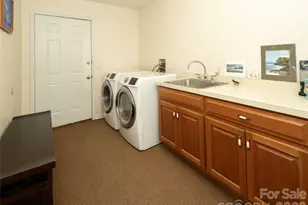 363 Rickel Dr, Hendersonville, NC 28739 - Photo 15