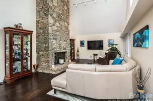 363 Rickel Dr, Hendersonville, NC 28739 - Photo 3