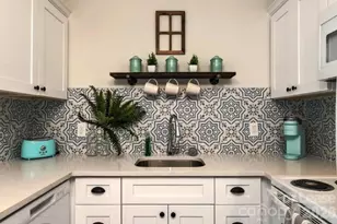 2631 Vail Ave, Charlotte, NC 28207 - Photo 11