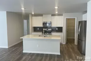 286 W 18th St, Kannapolis, NC 28081 - Photo 5