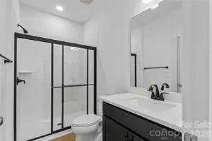 7017 Westrow Ave, Charlotte, NC 28278 - Photo 11