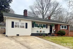 904 15th St NW, Conover, NC 28613 - Photo 1