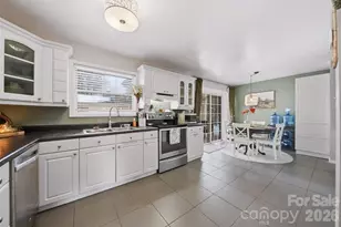 904 15th St NW, Conover, NC 28613 - Photo 11