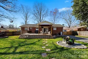 904 15th St NW, Conover, NC 28613 - Photo 5