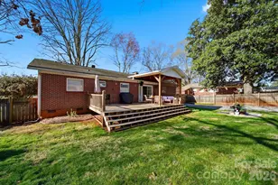 904 15th St NW, Conover, NC 28613 - Photo 7