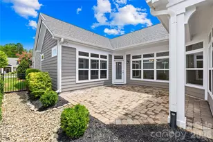 135 Valleymist Ln, Mooresville, NC 28117 - Photo 3