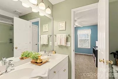 6421 Skyline Drive, Charlotte, NC 28269 - Photo 15