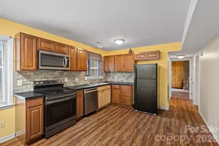 10941 Flat Iron Rd, Charlotte, NC 28226 - Photo 9