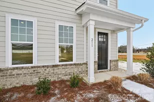 211 Vanguard Ln, Cramerton, NC 28032 - Photo 1