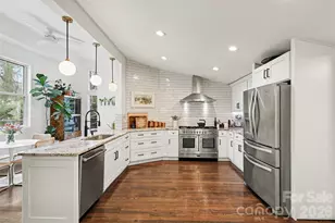 440 Bubbling Well Rd, Matthews, NC 28105 - Photo 11