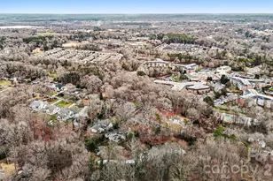 440 Bubbling Well Rd, Matthews, NC 28105 - Photo 37