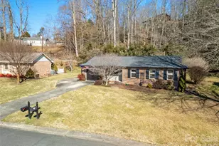 118 Resada Dr, Brevard, NC 28712 - Photo 3