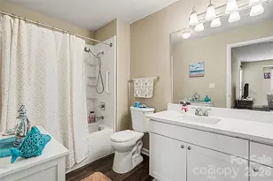 37 Hamiltons Harbor Dr, Clover, SC 29710 - Photo 17