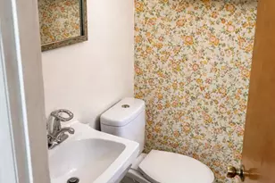 310 Hollis Rd, Charlotte, NC 28209 - Photo 29