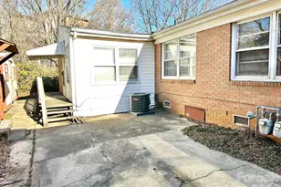 310 Hollis Rd, Charlotte, NC 28209 - Photo 33