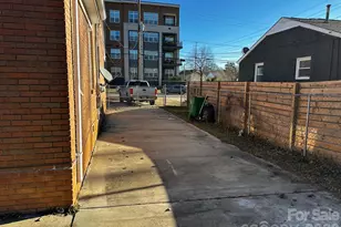 310 Hollis Rd, Charlotte, NC 28209 - Photo 31