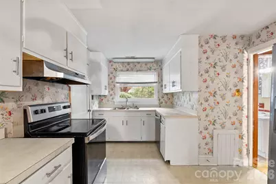 474 N Main Street, Mars Hill, NC 28754 - Photo 7