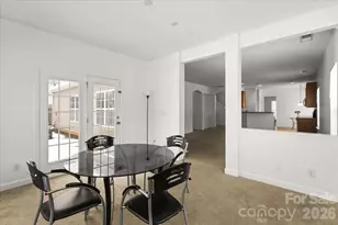 8227 4 Sisters Ln, Charlotte, NC 28215 - Photo 17