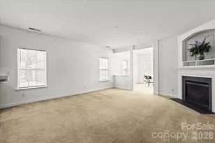 8227 4 Sisters Ln, Charlotte, NC 28215 - Photo 15