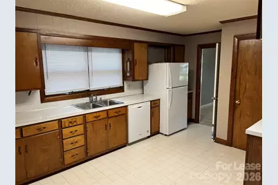 1104 Belvedere Drive, Albemarle, NC 28001 - Photo 9