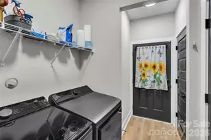 549 Castlewood Cir, Rock Hill, SC 29730 - Photo 19