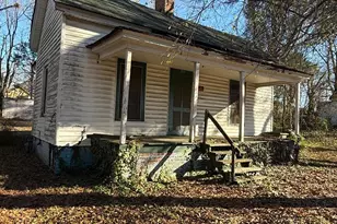 701 Live Oak St, Shelby, NC 28150 - Photo 1