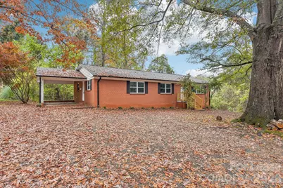 530 11th Street Place SW, Hickory, NC 28602 - Photo 3