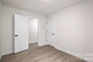 991 C Ave, Hickory, NC 28602 - Photo 9