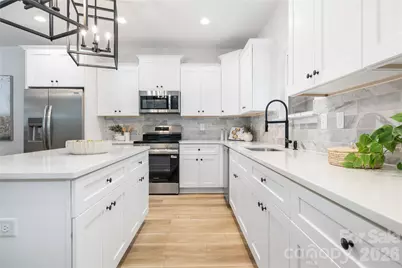 6428 Charcon Court, Charlotte, NC 28213 - Photo 9