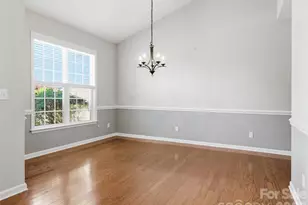 1 Breyerton Ct, Asheville, NC 28804 - Photo 5
