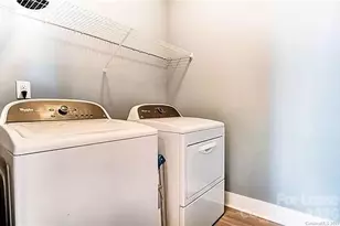 3841 Willow Green Pl, Charlotte, NC 28206 - Photo 7