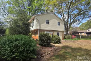 4709 Oakwood Cir, Gastonia, NC 28056 - Photo 9